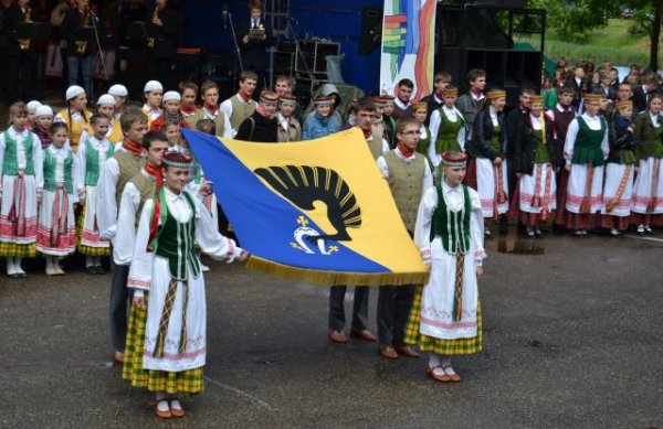 Kėdainių rajono moksleivių Dainų ir šokių šventė „Jaunystės vaivorykštė miestui“