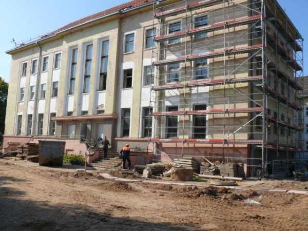 Akademijoje ir Dotnuvoje – apstu remonto ir statybos darbų
