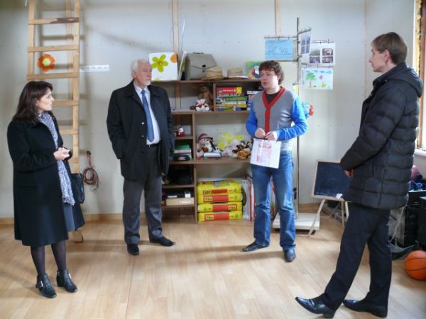 Jaunimo reikalų departamento vadovas su rajono meru lankėsi vaikų ir jaunimo centruose