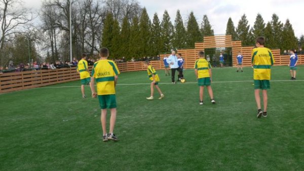 Krakėse – naujas sporto aikštynas