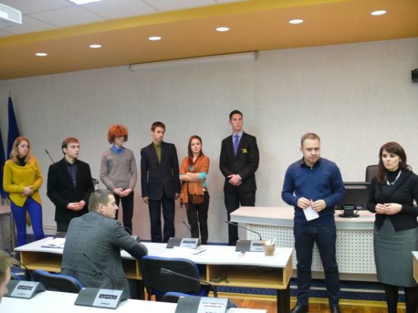 Rajono jaunimo ir su jaunimu dirbančios nevyriausybinės organizacijos rinko savo atstovus į...