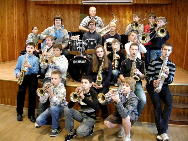 Į Žvaigždžių ir žvaigždučių šventę - Kėdainių muzikos mokyklos bigbendas