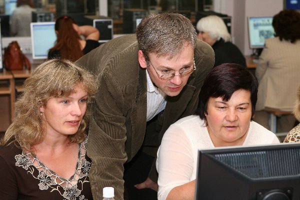Naujos VMI elektroninės paslaugos pristatytos Kėdainių rajono viešųjų interneto prieigų kuratoriams
