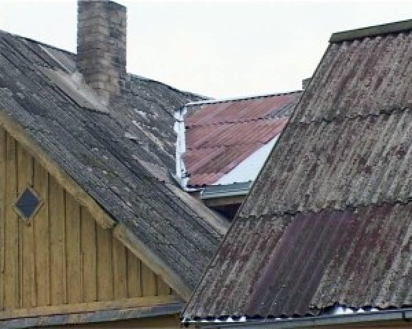 Norintiesiems pasikeisti gyvenamųjų namų asbestinius stogus