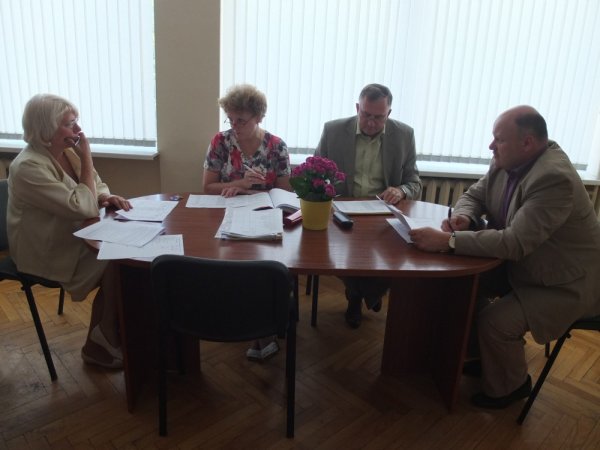 Per išleistuves savivaldybė  apdovanos 14 abiturientų