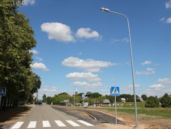 Krakėse įrengta nauja stotelė ir perėja bei tvarkomas gatvių apšvietimas