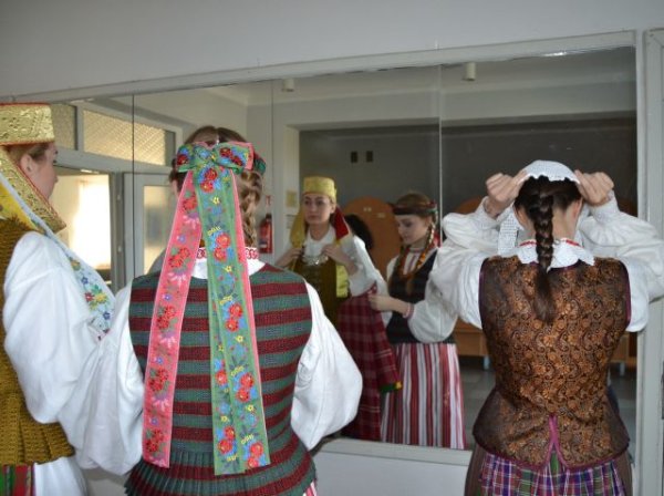 Gegužės 27-ąją Kėdainių senamiestyje – folkloro festivalis ir pagarba tautiniam kostiumui