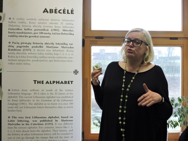 Lietuvių kalbai skirtai parodai viešojoje bibliotekoje aplankyti liko dvi dienos