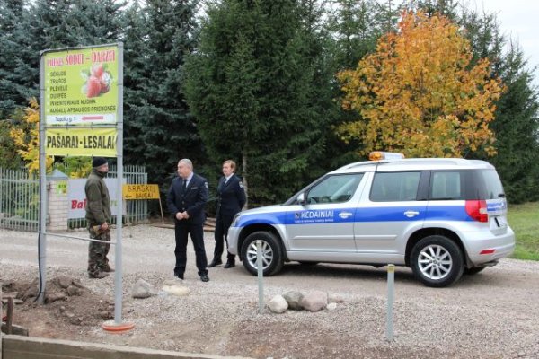 Patikrinimų rezultatai – mažėja neteisėtai įrengtos išorinės reklamos stendų 