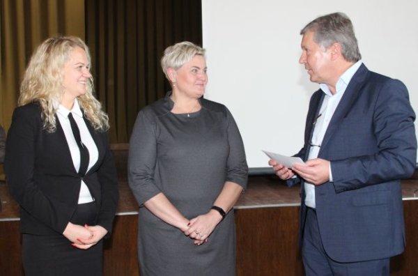 Pyragų dieną savivaldybės kolektyvas paaukojo rekordinę sumą pinigų 