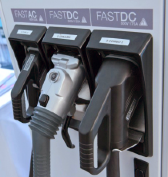 Kėdainiai modernėja: bus įrengtos dvi elektromobilių įkrovimo stotelės