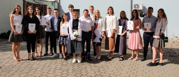 Padėkos šventė abiturientams, gavusiems aukščiausius įvertinimus 