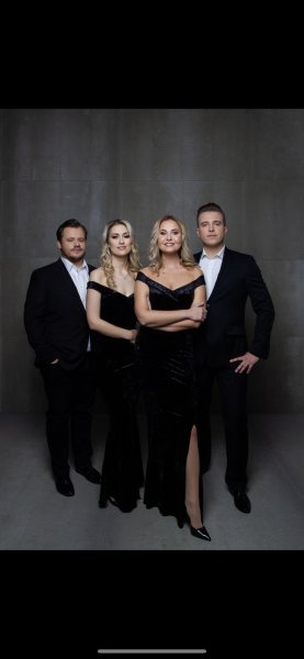 Šešioliktą kartą bus renkamas rajono savivaldybės  metų mokytojas, jiems koncertuos muzikinė...