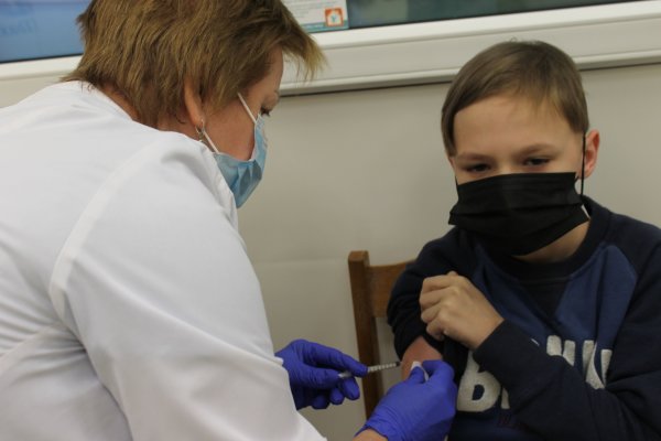 Vaikai skiepijami antrąja vakcinos doze