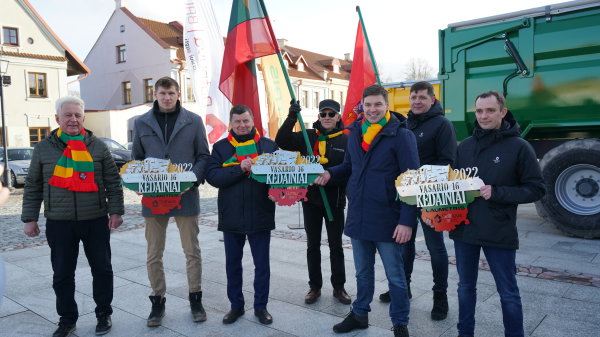 Kaimas miestui: „Svarbiausias šventes reikia švęsti“