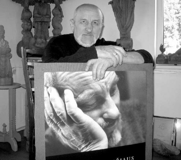 Vyriausybės kultūros ir meno premija – tautodailininkui Vytautui Ulevičiui