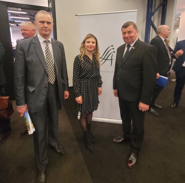 LSA suvažiavime – ilgalaikiai savivaldos siekiai ir palaikymas Ukrainai