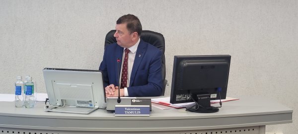 Po dvejų metų pertraukos – rajono taryba posėdžiavo ne nuotoliniu būdu
