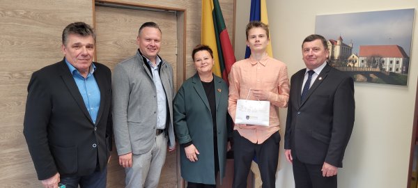 Į Austriją išvykstančiam Matui palinkėta sėkmės