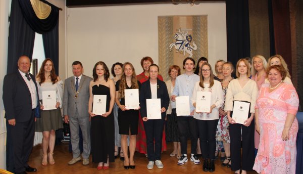 Padėkos šventė abiturientams, gavusiems aukščiausius įvertinimus