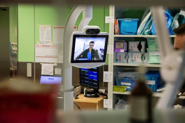 Telemedicinos galimybės: regiono ligoninių skubios pagalbos skyrių pacientus nuotoliu konsultuos...