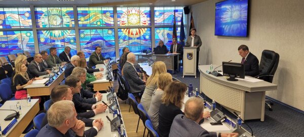 Antrajame rajono Tarybos posėdyje – narių priesaikos, komitetų sudarymas