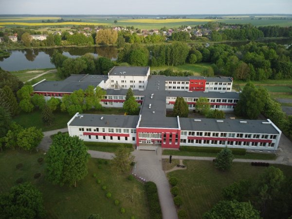 Akademijos gimnazija kviečia mokytis