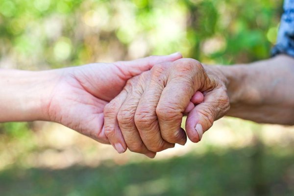 Dėl socialinės priežiūros paslaugų (pagalba į namus) prieinamumo didinimo