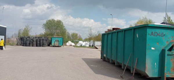 Svarbi informacija apie atliekų priėmimo tvarką Didelių gabaritų atliekų surinkimo aikštelėje