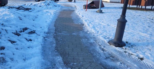 Už netinkamą šaligatvių priežiūrą – bauda