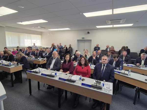 11-ajame Kėdainių rajono savivaldybės tarybos posėdyje svarstyta 40 klausimų