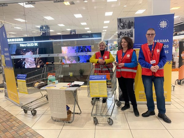 Daugiau nei 30-yje Lietuvos miestų Caritas rinks paramą Ukrainai