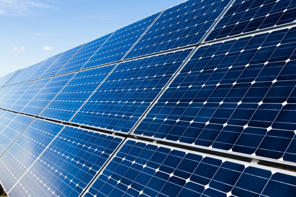 Paskelbtas kvietimas teikti paraiškas paramai saulės elektrinėms įrengti