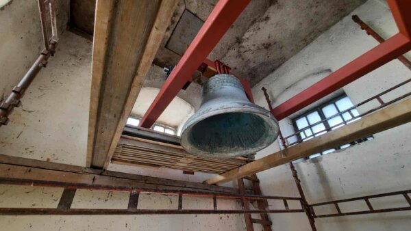 Evangelikų liuteronų bažnyčios varpinė jau su varpu