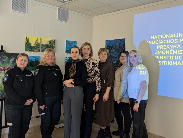 Tartasi, ką daryti, kad nevyktų prekyba žmonėmis