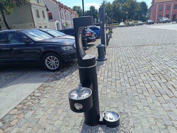 Didžiosios Rinkos aikštėje įrengta vandens kolonėlė