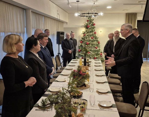 Tęsiama tradicija – rajono vadovų susitikimas su dvasininkais