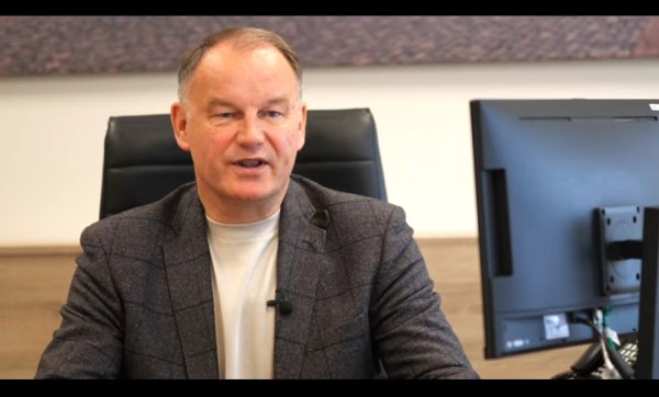 Pasinaudokite išmaniuoju pokalbių robotu!