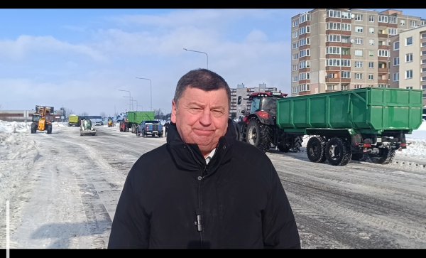 Meras V. Tamulis dėkoja kiekvienam, padedančiam išlaisvinti Kėdainius iš sniego gniaužtų!