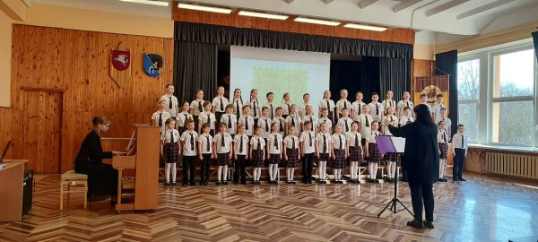 Lietuvos moksleivių dainų šventėje „Laiku. Ratu. Kartu“ Kėdainių rajonui atstovaus 15 kolektyvų