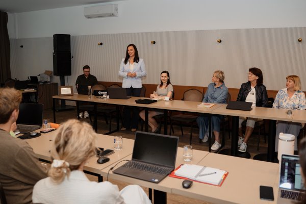 Kėdainiuose pristatytas sociokultūrinio įvado mokymų asistentas