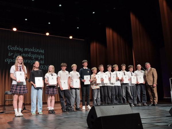 Kėdainių kultūros centre apdovanoti gabiausi Kėdainių krašto mokiniai ir jų mokytojai